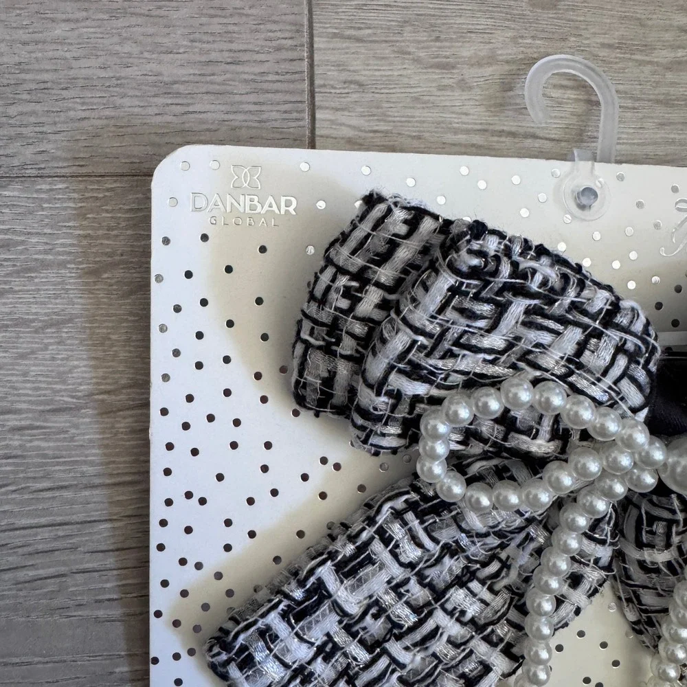 Bow Fancy‎ Danbar Black White Tweed Hair Clip with Faux Pearl Bow Accent NIP